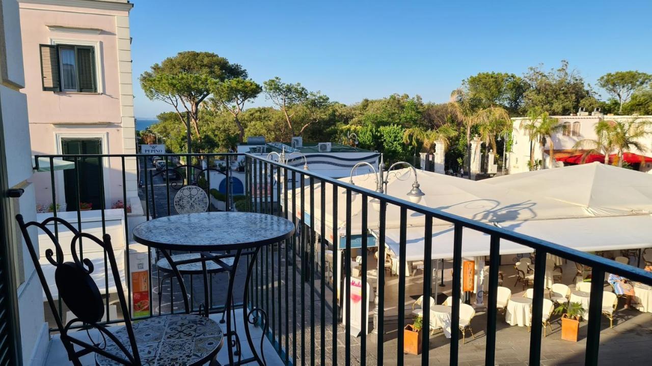 B&B La Piazzetta Ischia Exterior photo